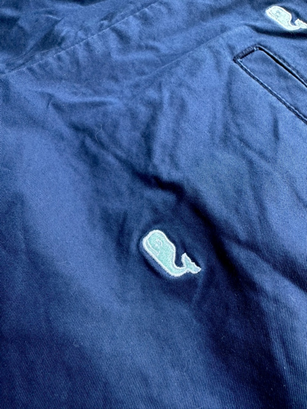 Vineyard Vines Embroidered Shorts 6 - Picture 6 of 7